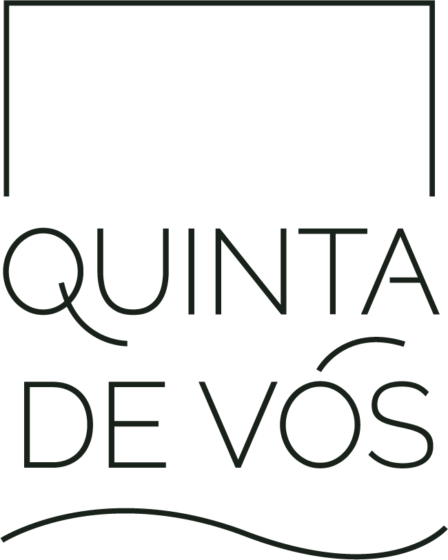 Quinta_de_Vos_Logo_Escuro